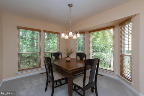 13908 Castle Ct, Chantilly, VA 20151 photo 11