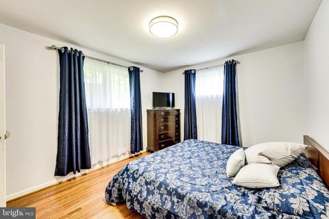 8804 Trafalgar Ct, Springfield, VA 22151 photo 13