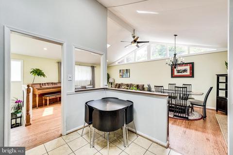 8804 Trafalgar Ct, Springfield, VA 22151 photo 12