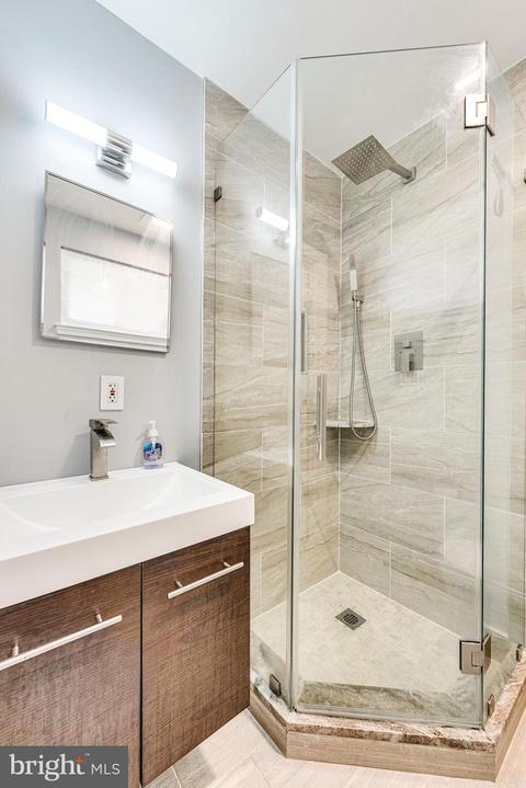 8804 Trafalgar Ct, Springfield, VA 22151 photo 14