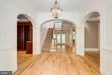 892 Alvermar Ridge Dr, Mclean, VA 22102 photo 12