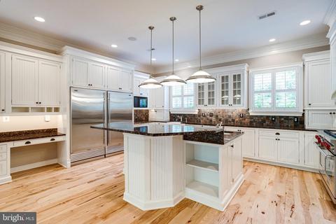 892 Alvermar Ridge Dr, Mclean, VA 22102 photo 36