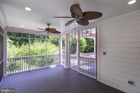 892 Alvermar Ridge Dr, Mclean, VA 22102 photo 95