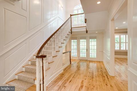 892 Alvermar Ridge Dr, Mclean, VA 22102 photo 15