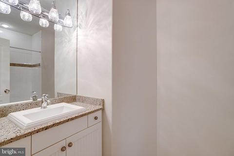 892 Alvermar Ridge Dr, Mclean, VA 22102 photo 65