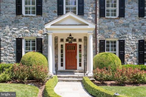 892 Alvermar Ridge Dr, Mclean, VA 22102 photo 10