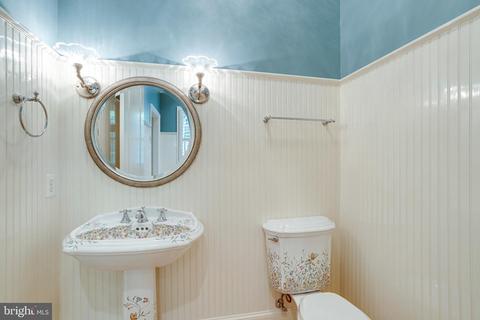 892 Alvermar Ridge Dr, Mclean, VA 22102 photo 21