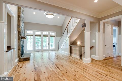 892 Alvermar Ridge Dr, Mclean, VA 22102 photo 30
