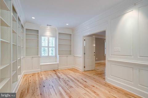 892 Alvermar Ridge Dr, Mclean, VA 22102 photo 50
