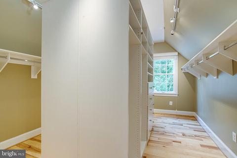 892 Alvermar Ridge Dr, Mclean, VA 22102 photo 75