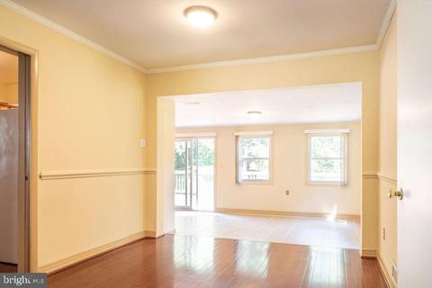 7665 Long Pine Dr, Springfield, VA 22151 photo 14