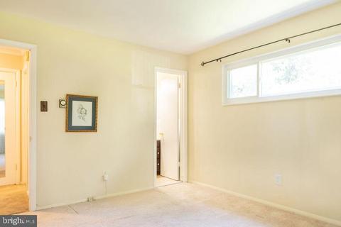 7665 Long Pine Dr, Springfield, VA 22151 photo 17