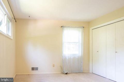7665 Long Pine Dr, Springfield, VA 22151 photo 16