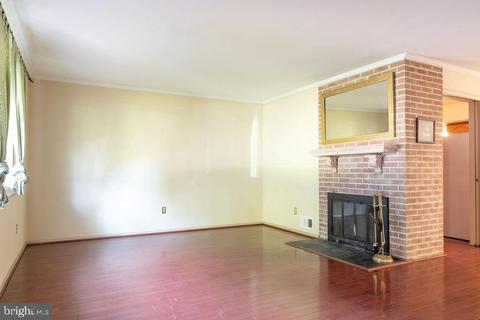 7665 Long Pine Dr, Springfield, VA 22151 photo 8