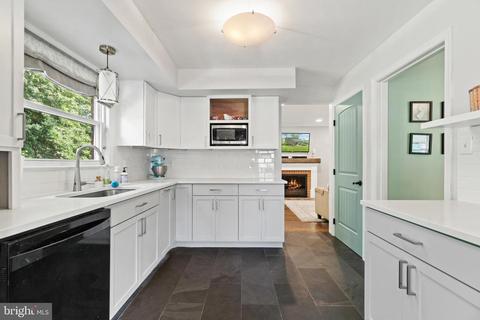6622 Huntsman Blvd, Springfield, VA 22152 photo 8