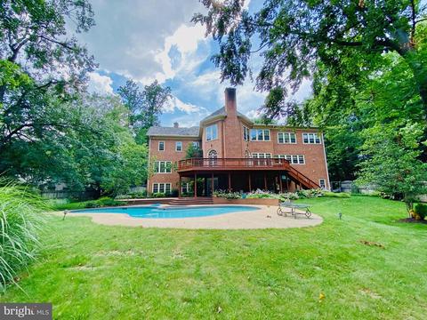 7718 Carlton Pl, Mclean, VA 22102 photo 2