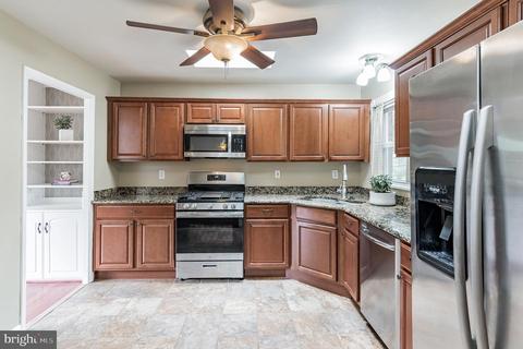 6601 Sandover Ct, Springfield, VA 22152 photo 10