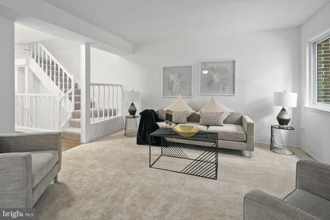 2142 Glencourse Ln, Reston, VA 20191 photo 5