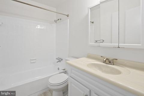 2142 Glencourse Ln, Reston, VA 20191 photo 30