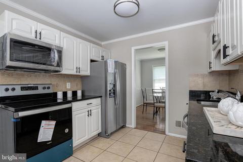 7873 Godolphin Dr, Springfield, VA 22153 photo 14