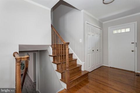 7873 Godolphin Dr, Springfield, VA 22153 photo 5