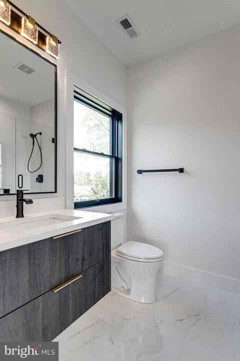 6210 Kellogg Dr, Mclean, VA 22101 photo 88