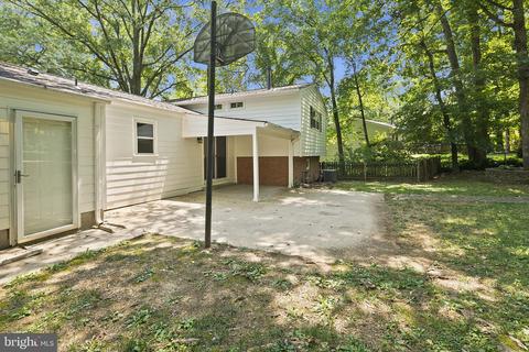 6504 Greenview Ln, Springfield, VA 22152 photo 32