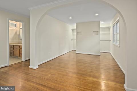 6504 Greenview Ln, Springfield, VA 22152 photo 18