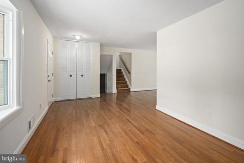 6504 Greenview Ln, Springfield, VA 22152 photo 6