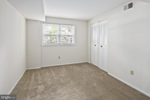 6504 Greenview Ln, Springfield, VA 22152 photo 29