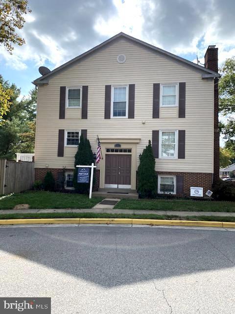 8001 Sleepy View Ln, Springfield, VA 22153 photo 1