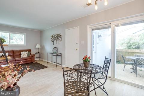 8524 Parliament Dr, Springfield, VA 22151 photo 14