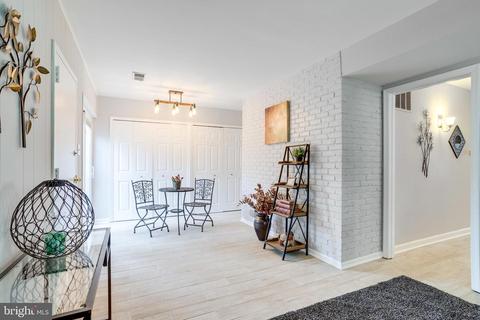 8524 Parliament Dr, Springfield, VA 22151 photo 18