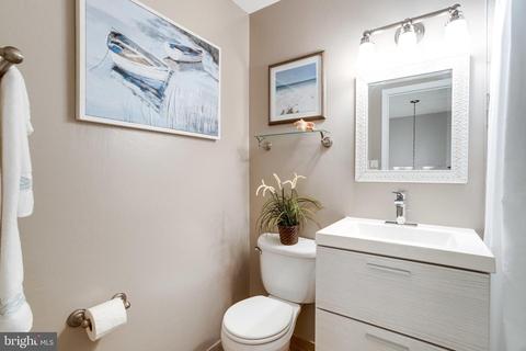 8524 Parliament Dr, Springfield, VA 22151 photo 25