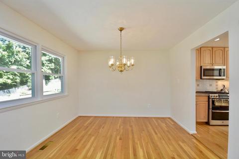 6438 Northanna Dr, Springfield, VA 22150 photo 11