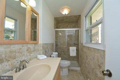 6438 Northanna Dr, Springfield, VA 22150 photo 32