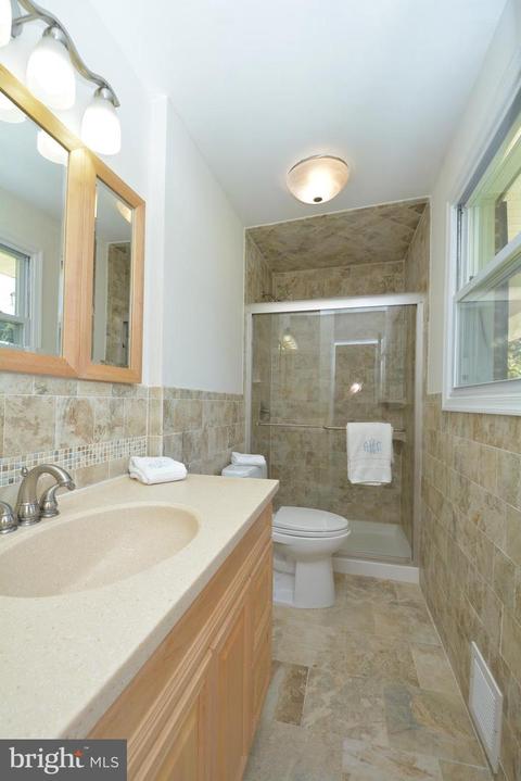 6438 Northanna Dr, Springfield, VA 22150 photo 33
