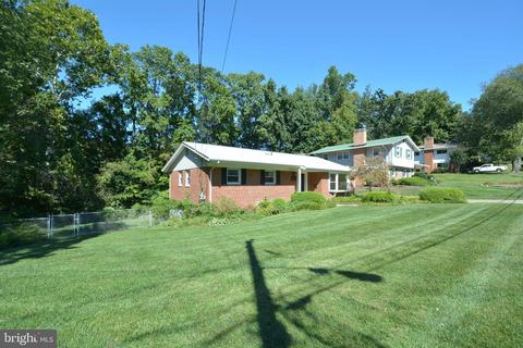6438 Northanna Dr, Springfield, VA 22150 photo 3