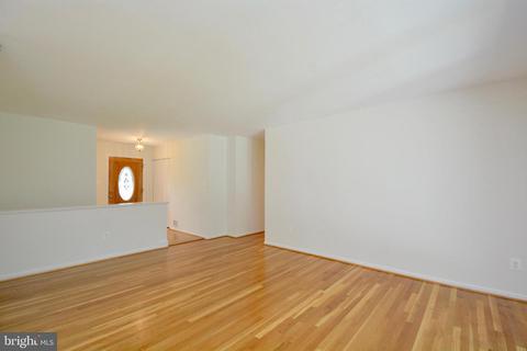 6438 Northanna Dr, Springfield, VA 22150 photo 8