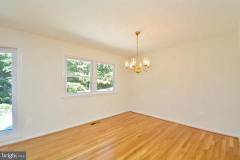 6438 Northanna Dr, Springfield, VA 22150 photo 12