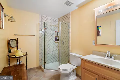 7021 Maple Tree Ln, Springfield, VA 22152 photo 29