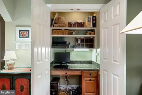 7021 Maple Tree Ln, Springfield, VA 22152 photo 20
