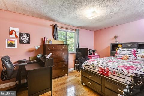 8459 Yellow Leaf Ct, Springfield, VA 22153 photo 32