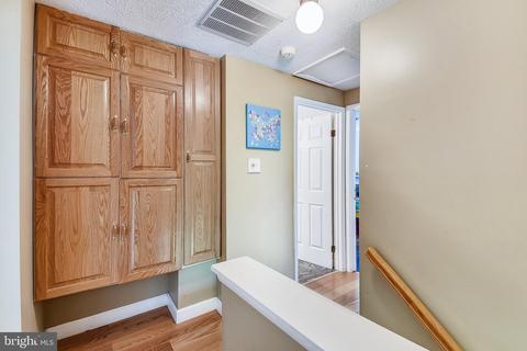 8459 Yellow Leaf Ct, Springfield, VA 22153 photo 18