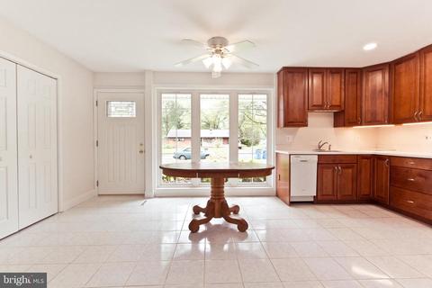 5202 Kipling St, Springfield, VA 22151 photo 8