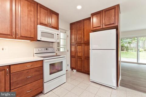 5202 Kipling St, Springfield, VA 22151 photo 6
