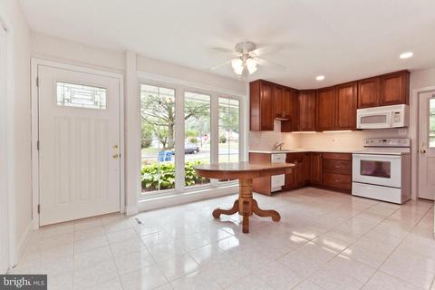 5202 Kipling St, Springfield, VA 22151 photo 3