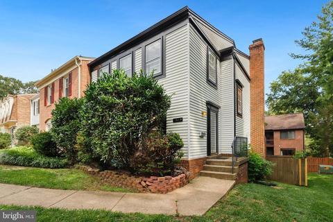 8809 Surveyors Pl, Springfield, VA 22152 photo 1