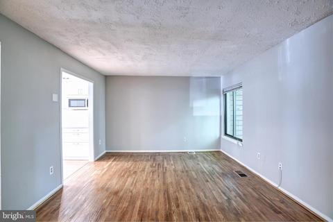 11534 Hearthstone Ct, Reston, VA 20191 photo 6