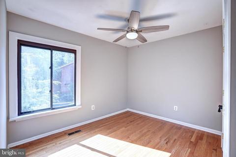11534 Hearthstone Ct, Reston, VA 20191 photo 17